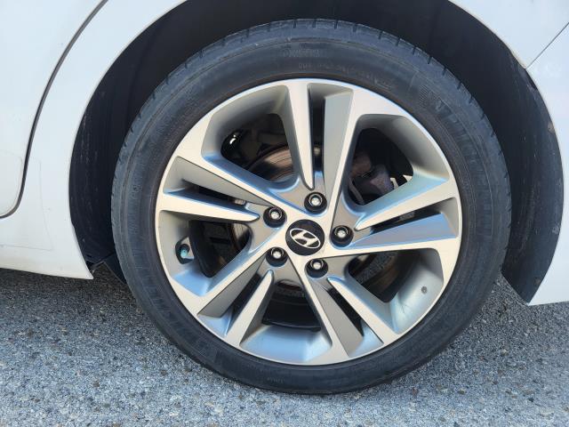 2017 HYUNDAI ELANTRA LIMITED