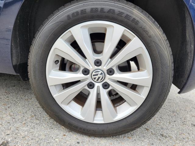 2017 VOLKSWAGEN GOLF COMFORTLINE