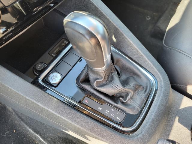 2017 VOLKSWAGEN JETTA HIGHLINE