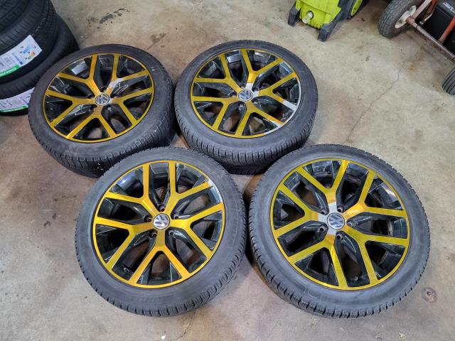 2017 VOLKSWAGEN BEETLE 1.8T DUNE