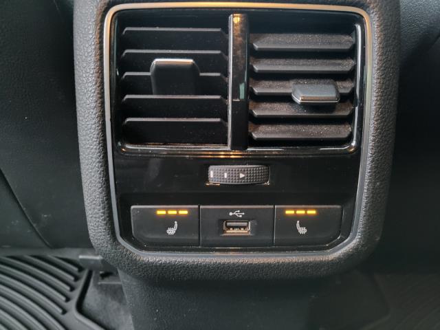 2016 VOLKSWAGEN PASSAT HIGHLINE