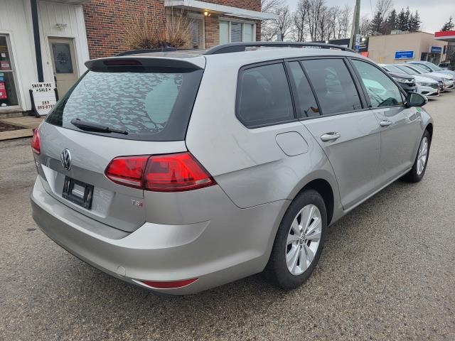 2017 VOLKSWAGEN GOLF SPORTWAGEN TRENDLINE