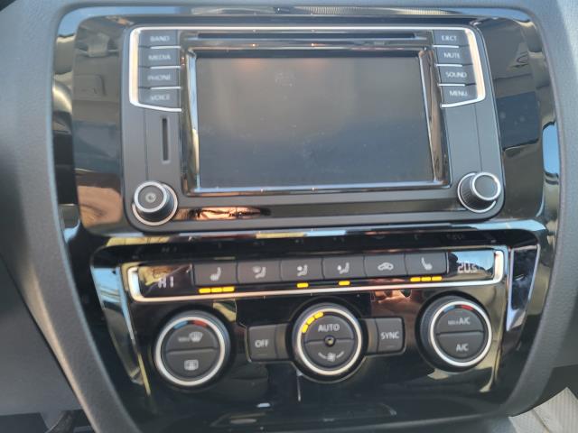 2017 VOLKSWAGEN JETTA HIGHLINE