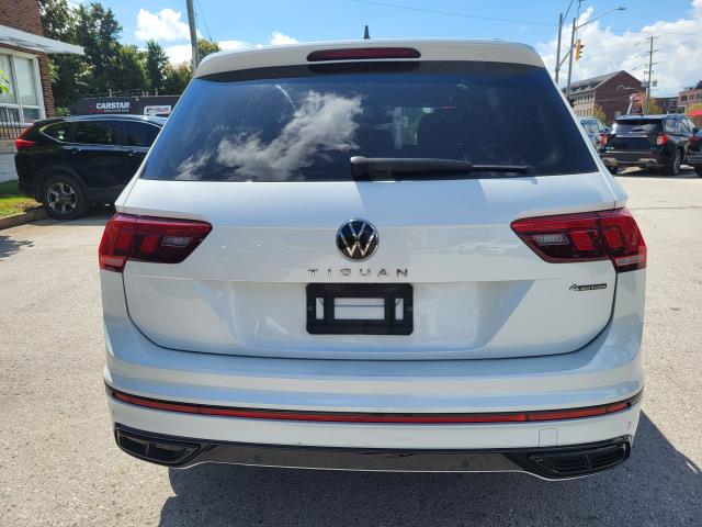 2022 Volkswagen Tiguan Cl R-line Black
