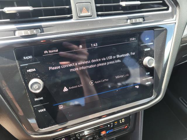 2022 Volkswagen Tiguan Cl R-line Black