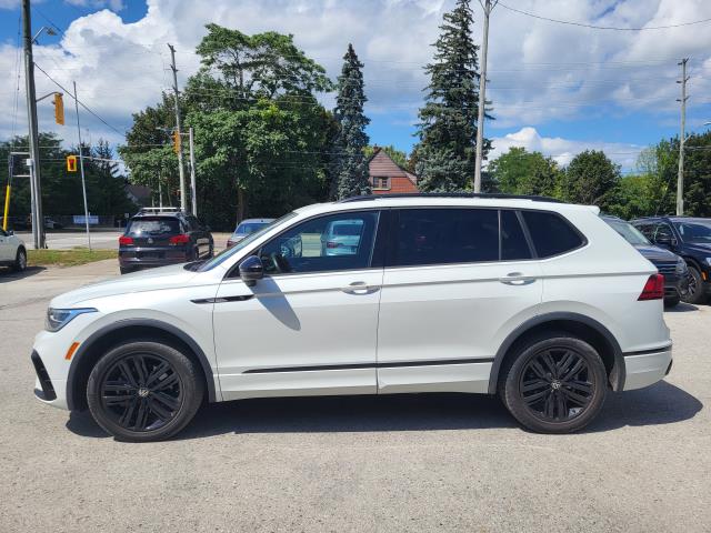 2022 Volkswagen Tiguan Cl R-line Black