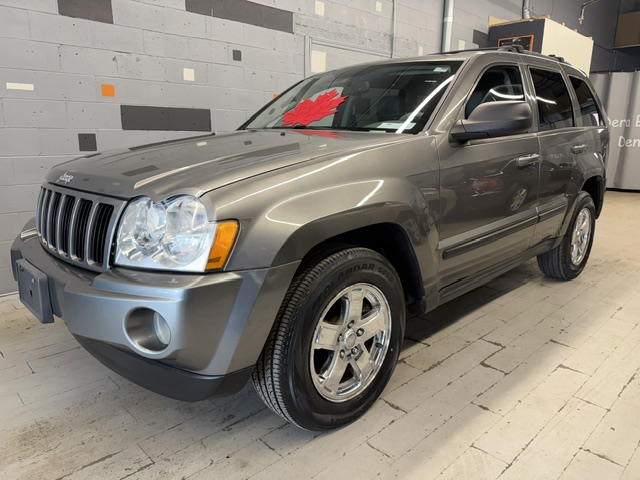 Gray 2007 Jeep Grand Cherokee Laredo 4WD SUV / Crossover Four-Wheel Drive 5-Speed Automatic